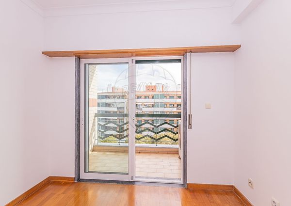 Apartamento T3 em Lisboa