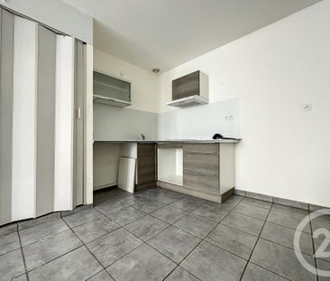 Location Appartement 2 pièces 36m² MONTAUBAN 82000 - Photo 4
