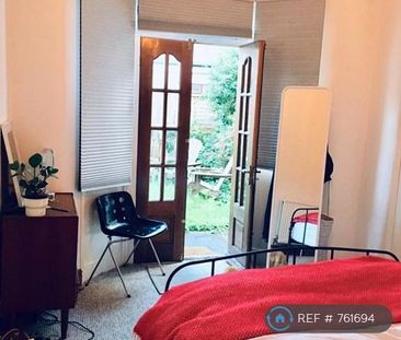 1 bedroom flat to rent - Photo 5