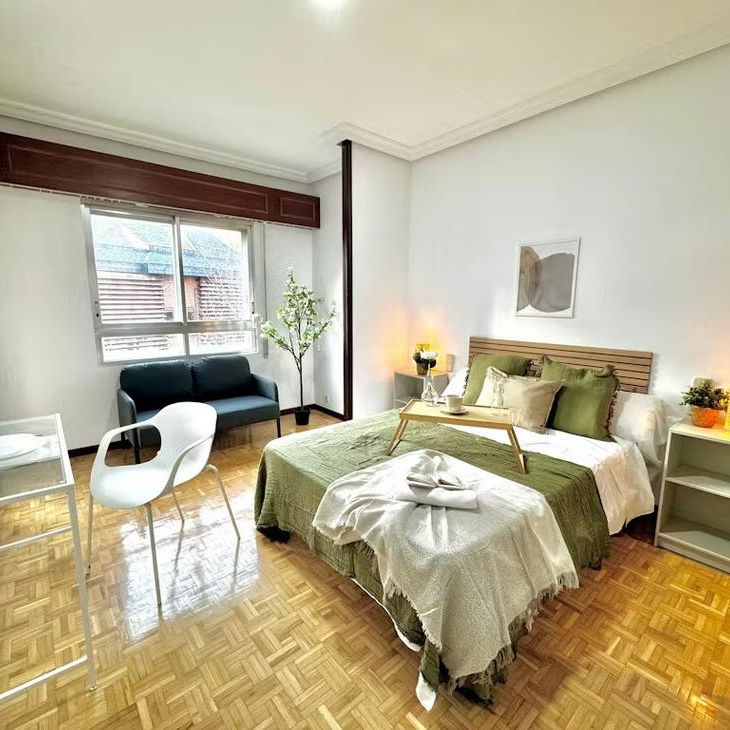 Calle San Martín de Porres, Madrid, Community of Madrid 28035 - Photo 1