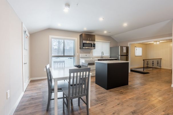 For Lease - 651 16th Avenue, Richmond Hill, Ontario - Photo 1