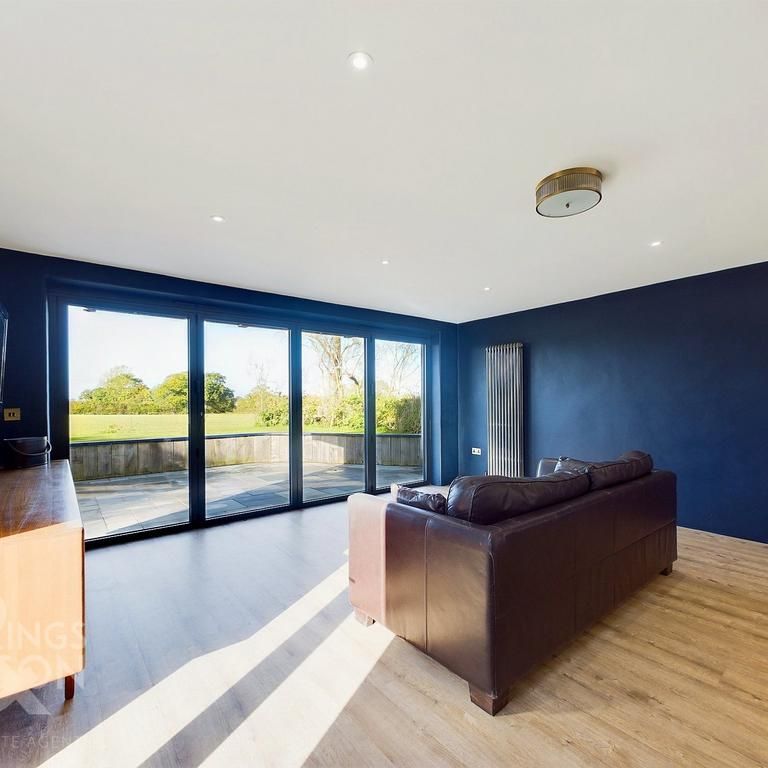 3 bedroom detached house to rent - Photo 1