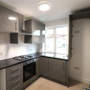 1 bedroom property to rent - Photo 2