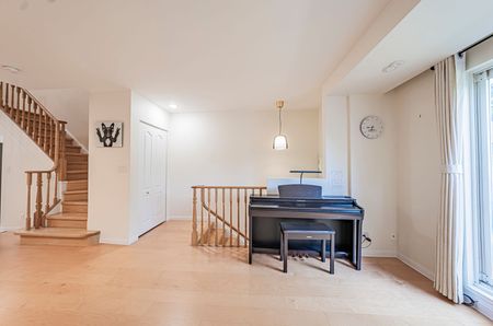 For Lease - 28 sommerset Way Unit# 1227, Toronto, Ontario - Photo 4