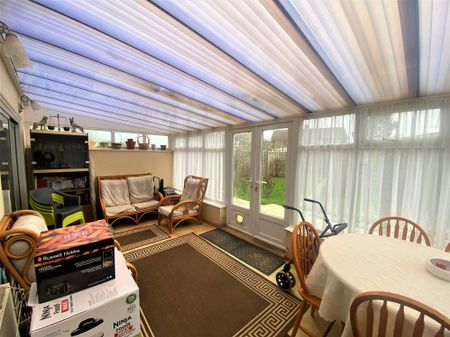 3 bedroom semi-detached house to rent - Photo 4