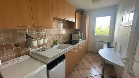 A LOUER - 2 PIECES MEUBLE - STRASBOURG ROBERTSAU - Photo 5