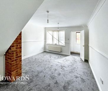 2 bedroom terraced house to rent - Photo 4