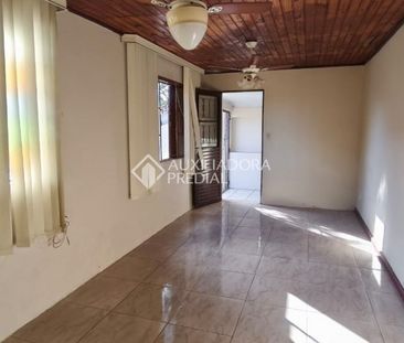 Casa com 3 quartos e 200m² para alugar em Igara, Canoas. - Photo 2