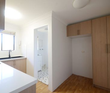 Heart of Wentworthville!! - Photo 3