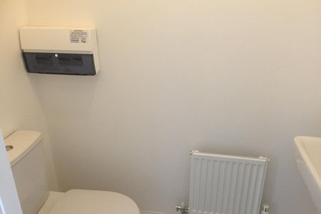 Pearl Court - Photo 3