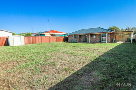 CONVENIENTLY LOCATED FAMILY HOME!!! - Photo 3