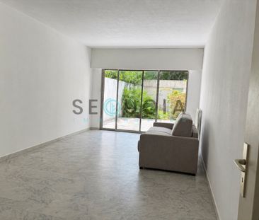 Location Appartement 2 pièces 57m² JUAN LES PINS 06160 - Photo 2