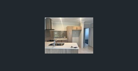 Two Bedroom Apartment overlooking Park - Photo 2