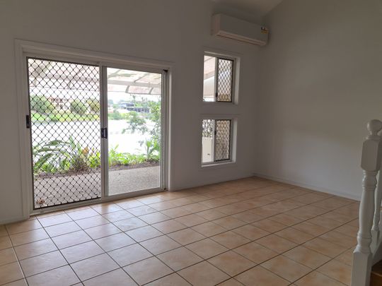 THREE BEDROOM TOWNHOUSE ON PEACEFUL POSITION OVERLOOKING WEST LAKE IN ROBINA - Photo 1