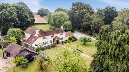 4 bedroom detached house to rent - Photo 3