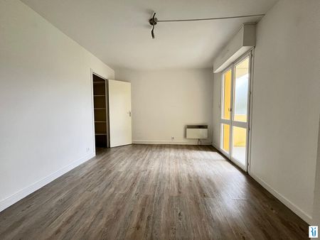 Location Appartement 3 pièces 73m² BIHOREL 76420 - Photo 2