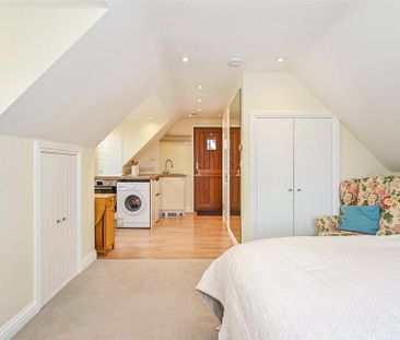 Studio to rent - Photo 6