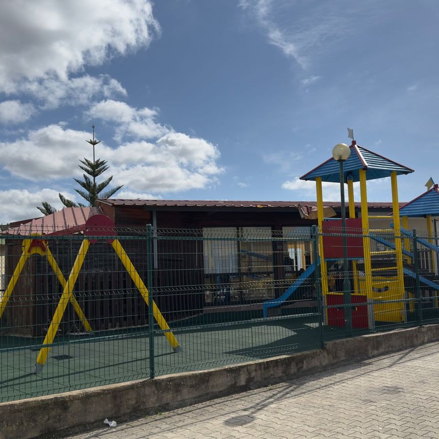 MORADIA T3 EM ALDEAMENTO TURISTICO - PARQUE VERDE - FERNÃO FERRO - Foto 1