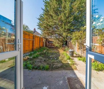 Caithness Road, Mitcham, Surrey, CR4 - Photo 4