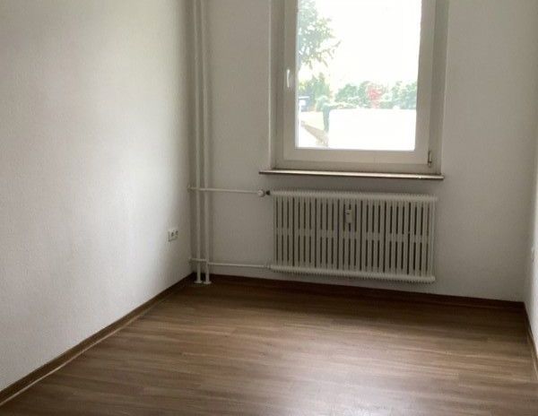 Komm nach Heisingen: schön aufgeteiltes , renoviertes EG, 3 Zimmer mit Balkon, in ruhiger Lage - Foto 1