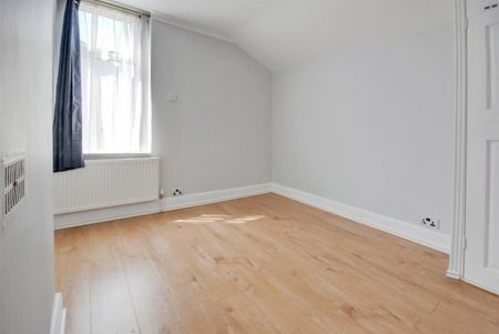 Addiscombe Road, Watford - Photo 3