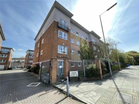 2 Bed Flat, Crown Station Place, L7 - Photo 2