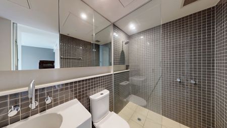 Level 35 Luxury with Breathtaking City & River Views - Photo 3