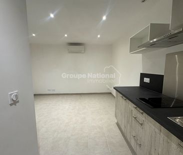 Location Appartement 1 pièce 27m² - Photo 3