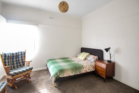 9 Rugby Street, Belmont - Photo 3