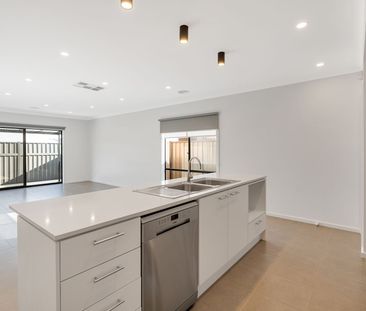 Low Maintenance Family Home - Photo 5