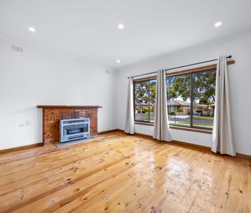 24 Dover Street, Wendouree, Vic 3355 - Photo 2