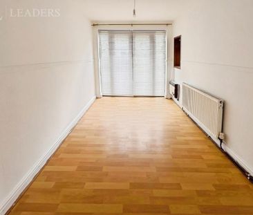 4 bedroom house to rent Serina Avenue, Derby, DE23 - Photo 1