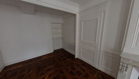 APPARTEMENT T2 A LOUER - LYON 1ER ARRONDISSEMENT - 76.19 m2 - 1 177 € charges comprises par mois - Photo 4