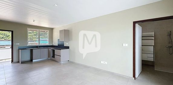 Location Appartement 1 pièce 30m² MATOURY 97351 - Photo 2