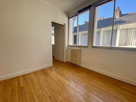 A Louer - Nantes CathÉdrale - Appartement 6 Pièces De 125 M² - Photo 5