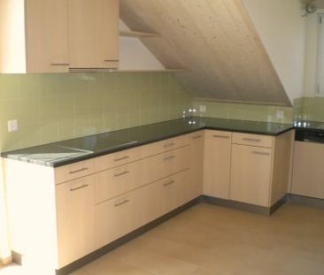 Charmante 3 1/2-Zimmerwohnung DG - Foto 1