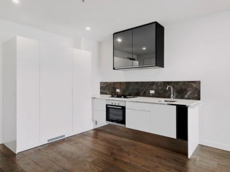 2 Bed, 2 Bath - Photo 3