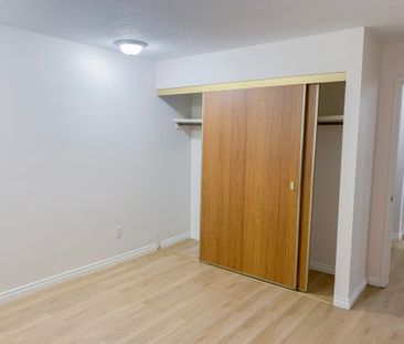 1 Bed Condo In West Jasper Place | Utilities Included | Walk To Jas... - Photo 5