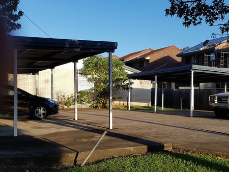 CLOSE TO ALL AMENITIES! - Photo 5