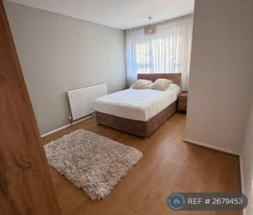 3 bedroom maisonette to rent - Photo 4