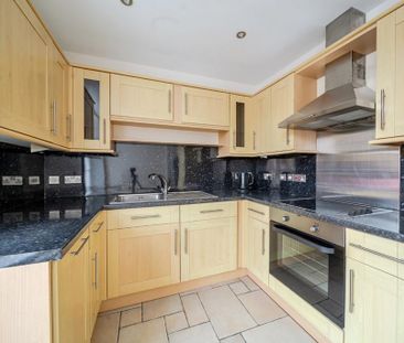 1 bedroom flat to rent - Photo 2