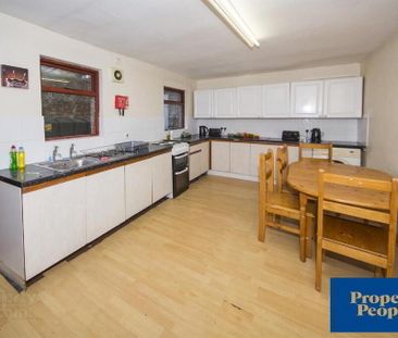 Room 1, 23 Wellesley Avenue, Belfast, BT9 6DG - Photo 3