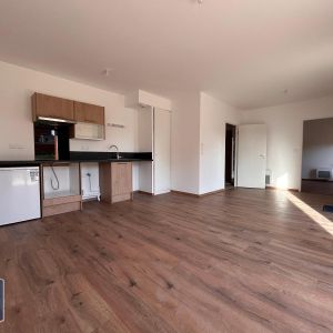 Location Appartement 2 pièces 45m² ARMENTIERES 59280 - Photo 2