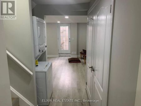 32 MAYO AVENUE - Photo 4