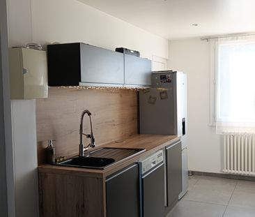 Location Appartement 3 pièces 66m² BARBERAZ 73000 - Photo 6