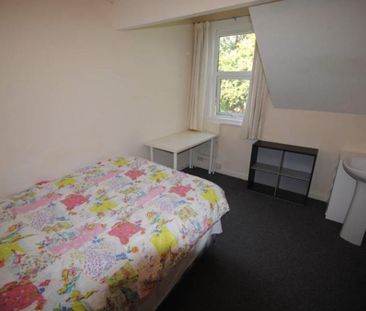 6 bedroom house to rent - Photo 3