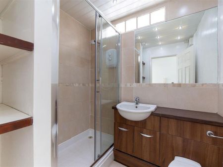 2 bedroom property to rent - Photo 3