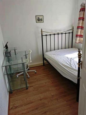 2 bedroom terraced house to rent - Photo 3