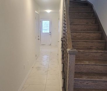 For Lease - 14 Baskett Street, Brantford, Ontario - Photo 6