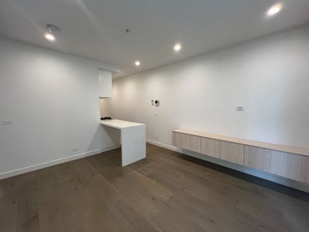 1 Bedroom Apartment with carpark - Photo 4